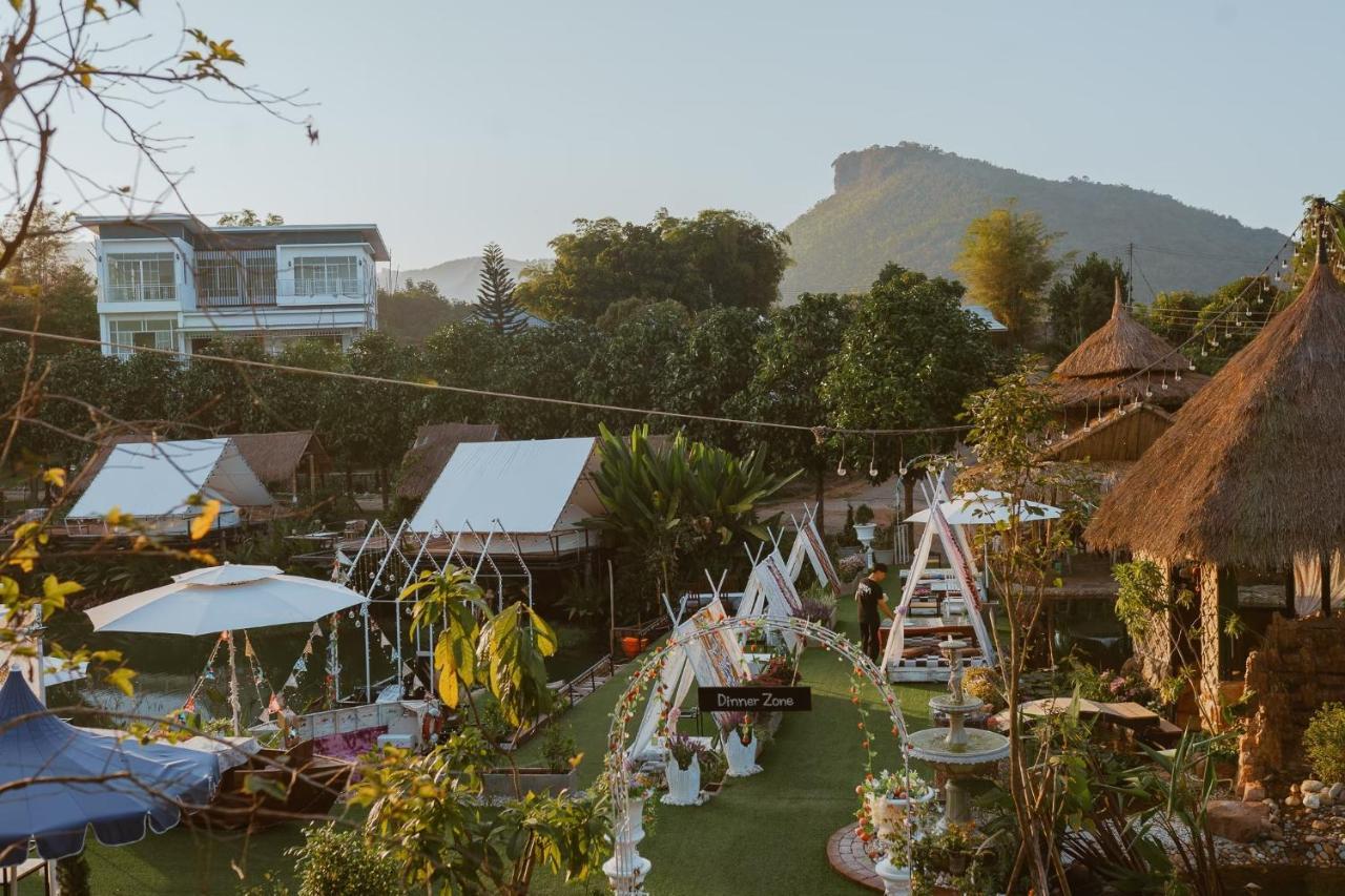Nang Non Camping Ville นางนอนแค้มป์ปิ้งวิลล์ Mae Sai Buitenkant foto