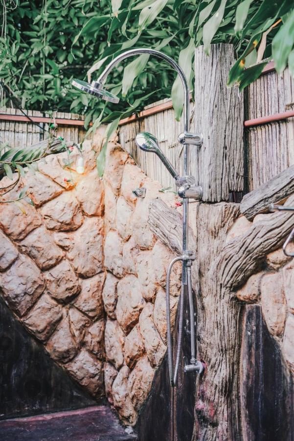 Nang Non Camping Ville นางนอนแค้มป์ปิ้งวิลล์ Mae Sai Buitenkant foto