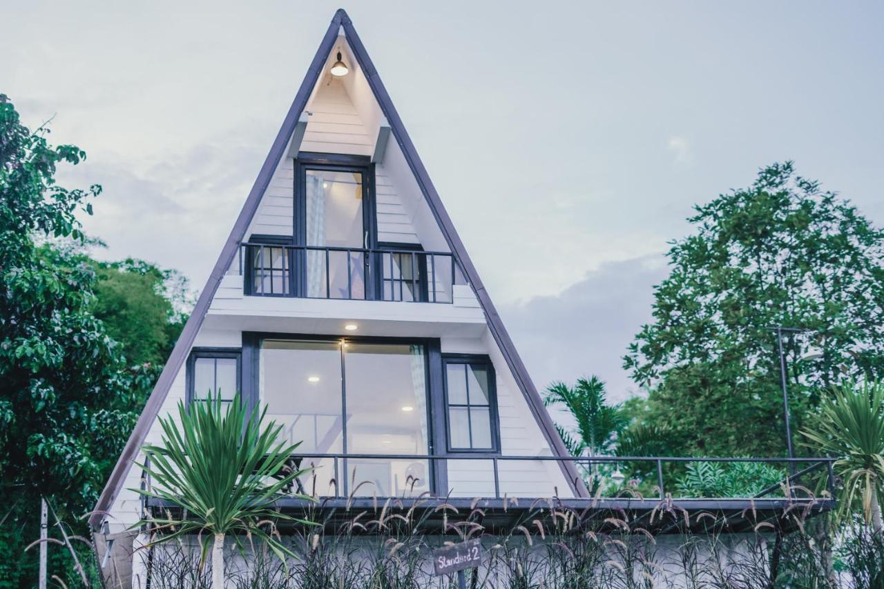 Nang Non Camping Ville นางนอนแค้มป์ปิ้งวิลล์ Mae Sai Buitenkant foto